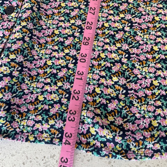 Adorable floral button down dress | Size: Medium - Picture 14 of 16